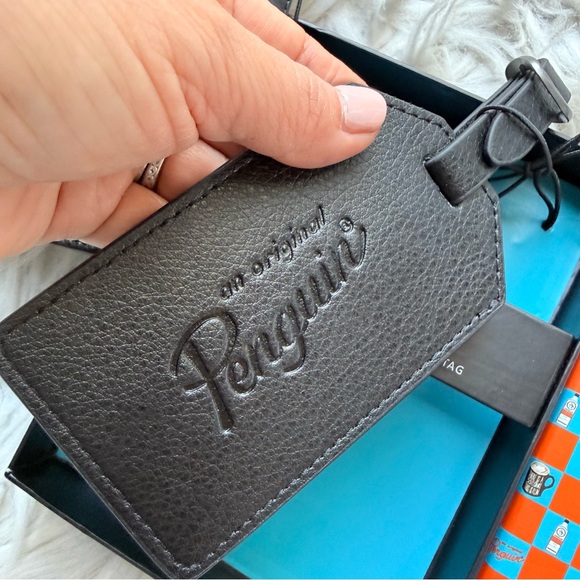 NWT Original Penguin Black Leather Passport Case with Luggage Tag - Picture 7 of 9